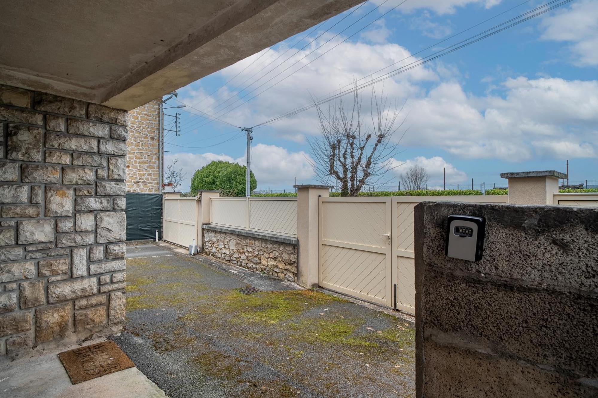 Gaillarde - Maison Pour 8 Avec Grand Jardin Hébergement de vacances *